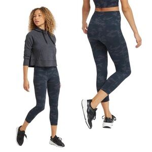 Spanx Women’s Camouflage Capri Leggings